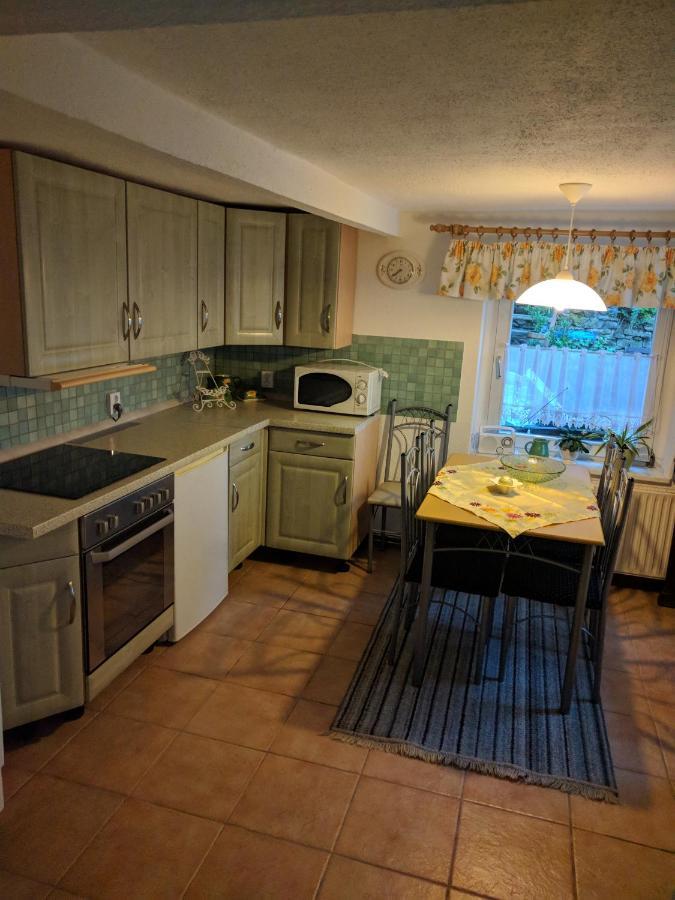 Ferienhaus Johanna & Ferienwohnung Thum Weischlitz ภายนอก รูปภาพ